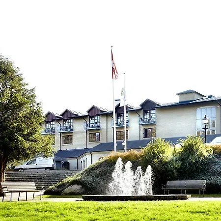Amerika Hotel 4*