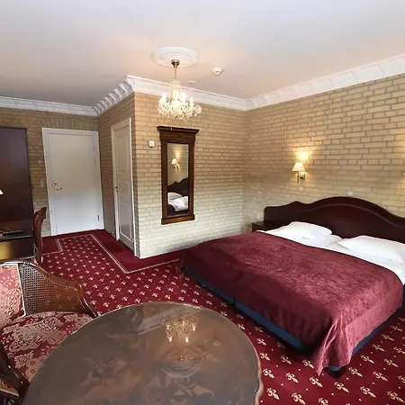 Amerika Hotel 4*
